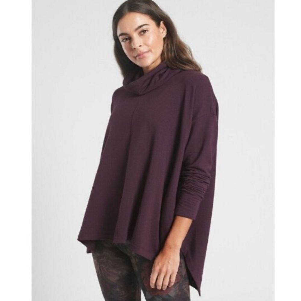 Athleta Size M Ethereal Brushed‎ Funnel Neck Sweater Style 510381-04 sweatshirt